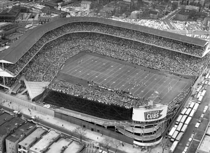 wrigley-field-chicago-bears-football.jpg