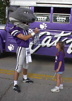 WILLIE_THE_WILDCAT_kANSAS_STATE.jpg