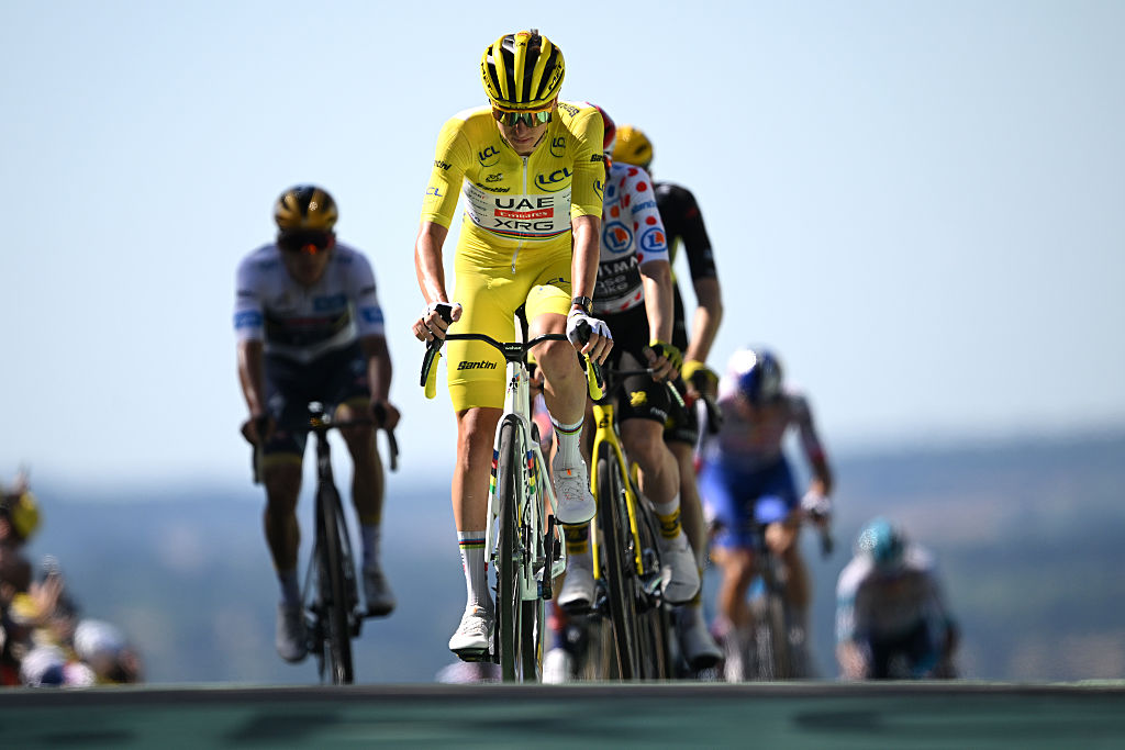 www.cyclingnews.com
