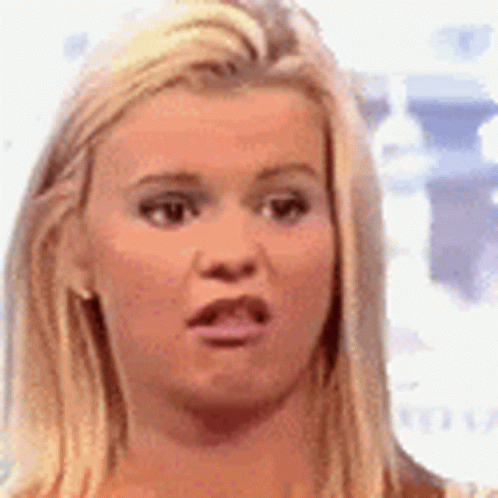 fille-grimace-pfft-yz8x1xx8ly4zygdh.gif