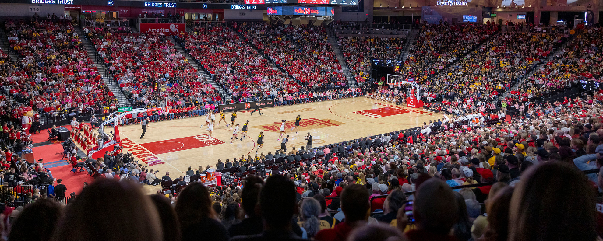 huskers.com