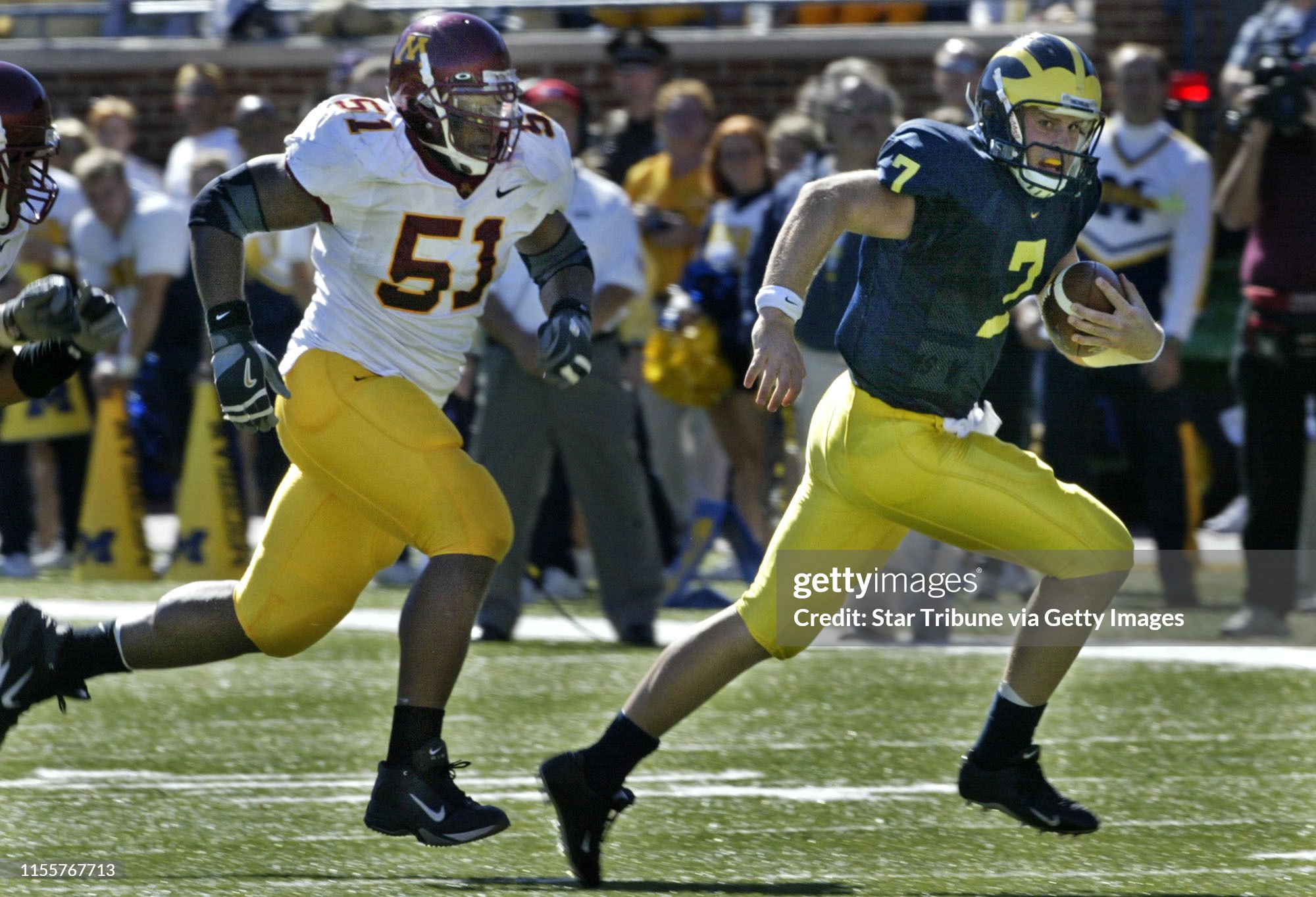 marlin-levison-strib-100904-assign-um-gophers-vs-university-of-27-picture-id1155767713