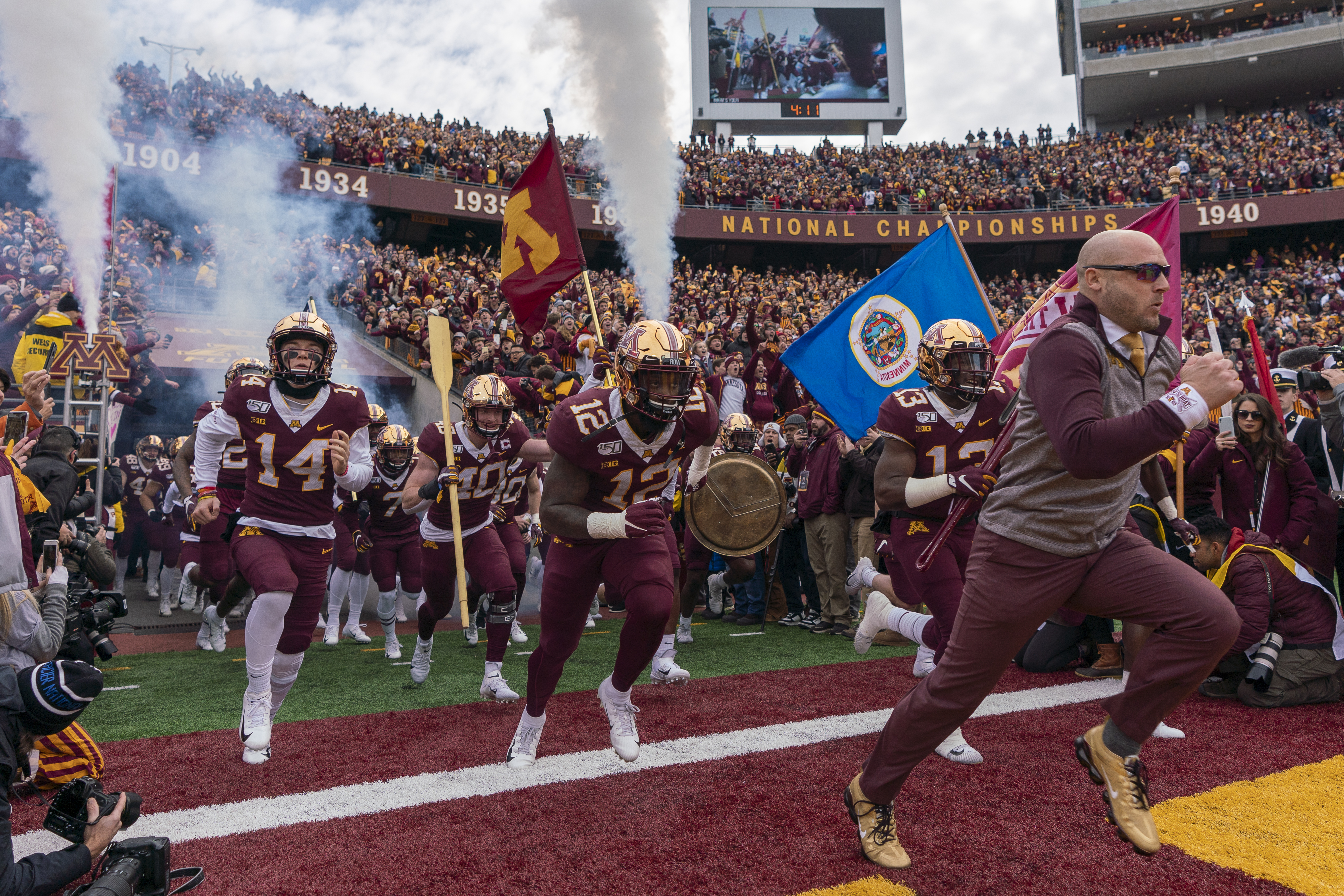 191109_Gophers-PennSt_BenBlair-2