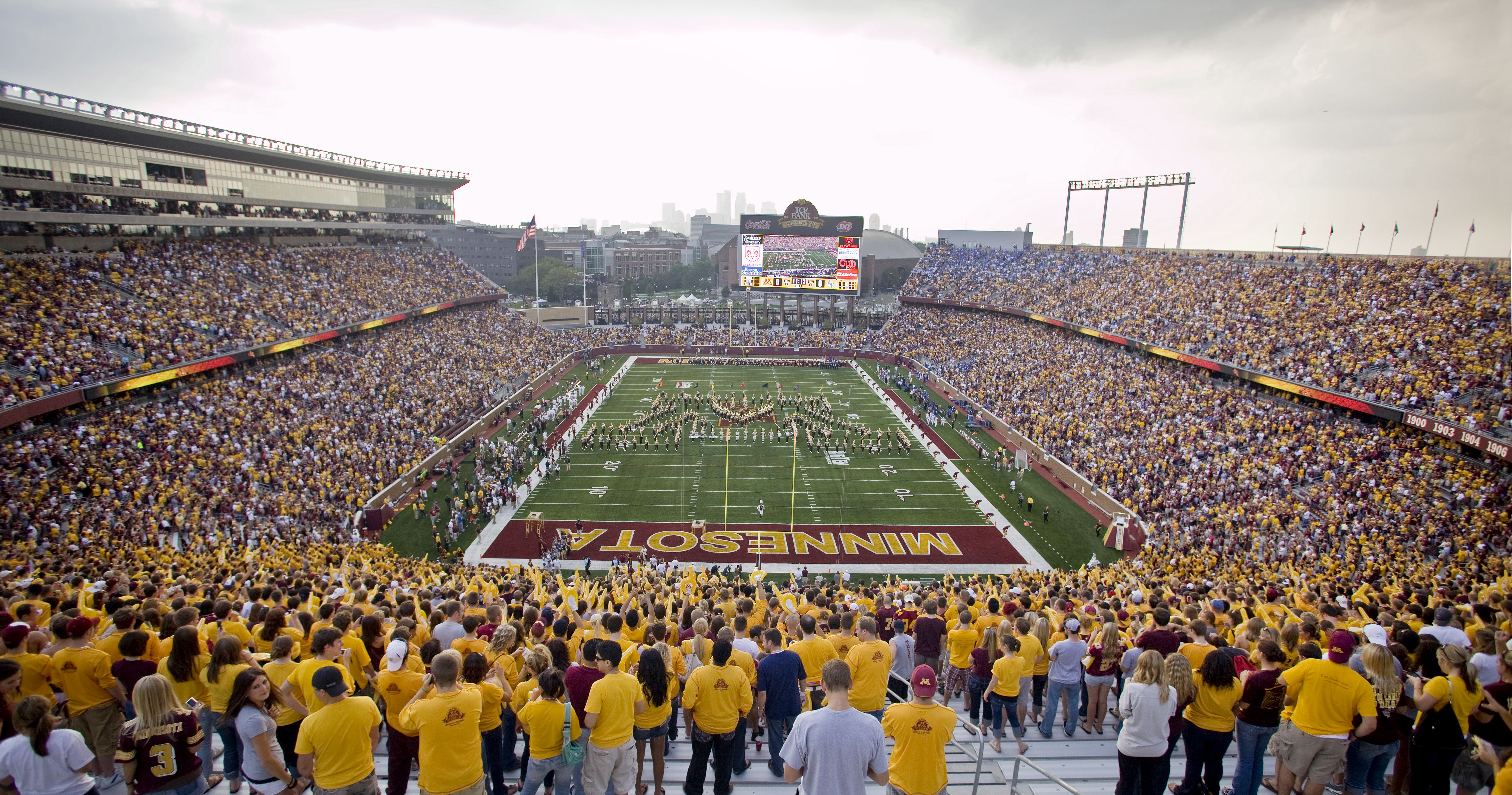 TCF_Bank_Stadium_001