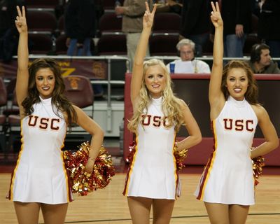 USC_cheer1