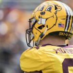 pi-fsn-gophers-helmet-goldy-gopher-091617